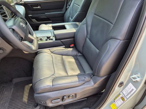 Used 2026 Toyota Tundra Platinum AWD/4WD image 23