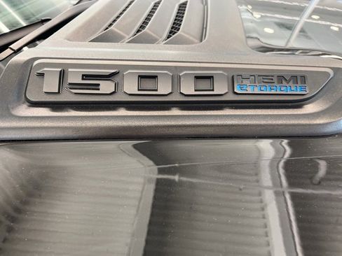 Used 2023 RAM 1500 Laramie image 9