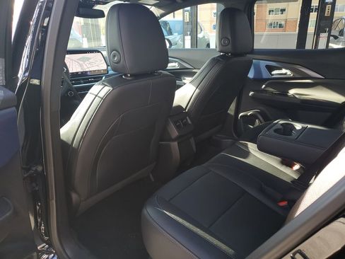 New 2026 Chevrolet Equinox EV LT image 14