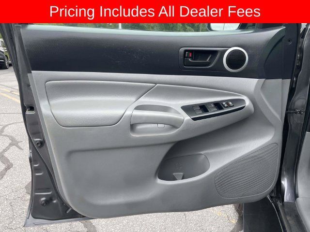 Used 2014 Toyota Tacoma PreRunner w/ SR5 Package RWD image 15
