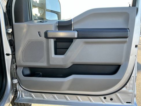 Used 2018 Ford F250 XLT w/ Camper Package image 22