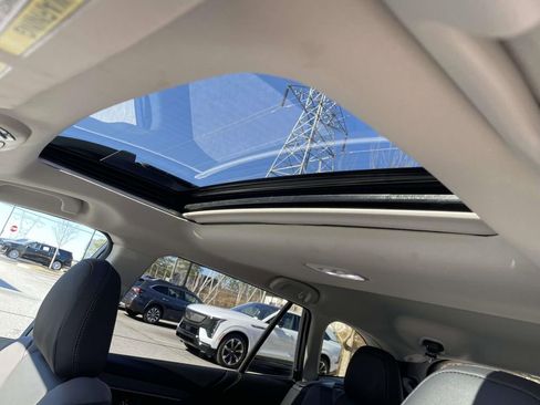 Certified 2025 Subaru Outback Onyx Edition XT w/ Popular Package #2 image 19