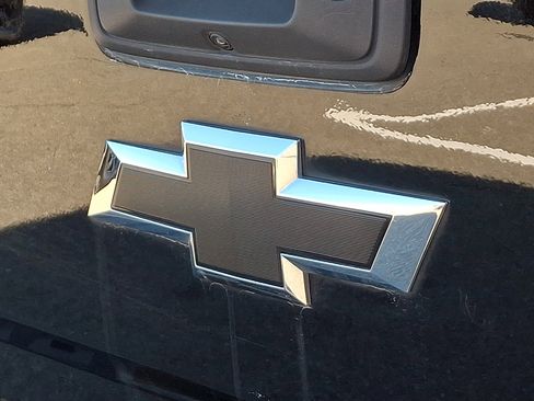 Used 2017 Chevrolet Silverado 1500 High Country image 31