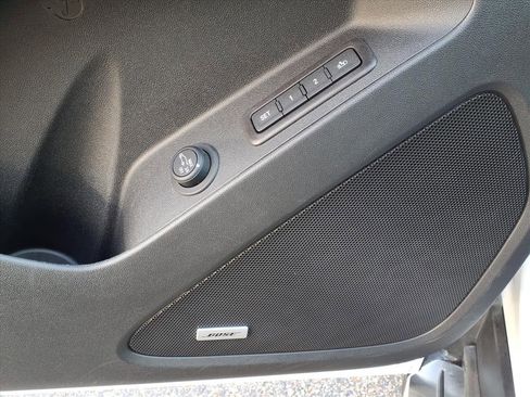 Used 2022 Chevrolet Equinox Premier image 12