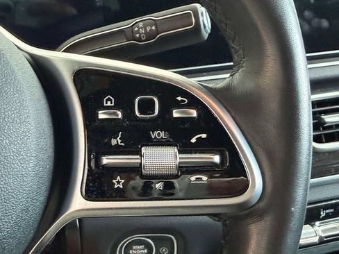 Used 2023 Mercedes-Benz GLS 450 4MATIC image 23