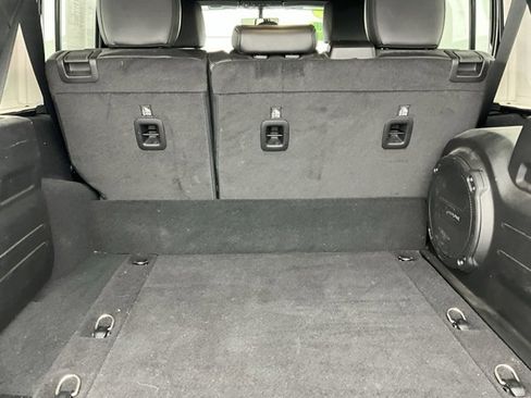 Used 2023 Jeep Wrangler Unlimited Sahara w/ Cold Weather Group image 21