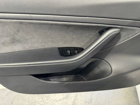 Used 2017 Tesla Model 3 Long Range image 14