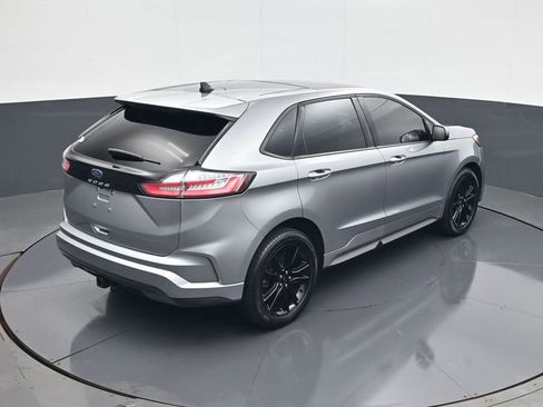 Used 2022 Ford Edge ST-Line w/ Class II Trailer Tow Package AWD/4WD image 17