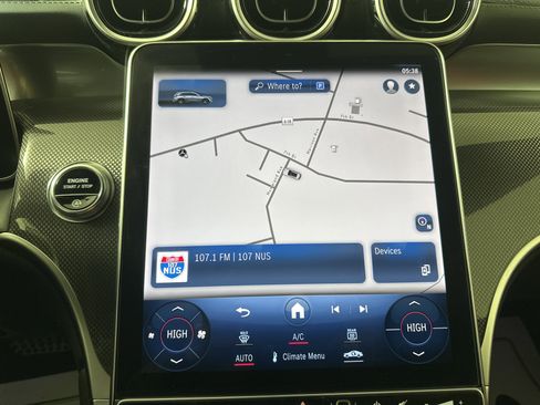 Used 2024 Mercedes-Benz GLC 300 4MATIC image 14