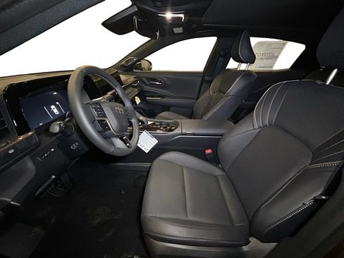 New 2026 Toyota Crown Platinum AWD/4WD image 9