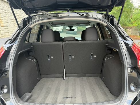Used 2023 Nissan Kicks SV w/ Interior Electronics Package FWD image 35