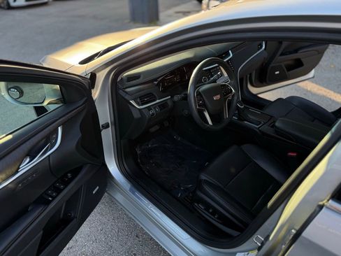 Used 2018 Cadillac XTS Luxury image 18