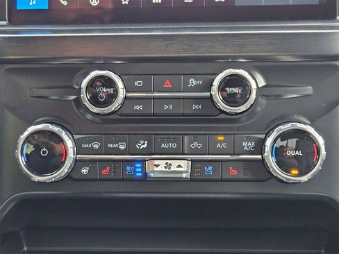 New 2025 Ford F250 Lariat w/ Lariat Ultimate Package image 17