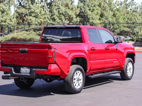 Certified 2025 Toyota Tacoma SR5 RWD image 7