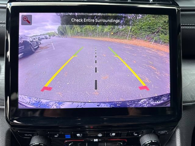 Used 2024 Jeep Grand Cherokee Overland w/ Trailer Tow Package AWD/4WD image 18
