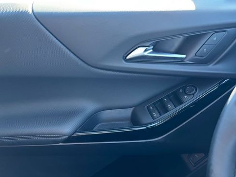 Used 2026 Chevrolet Equinox LT w/ Convenience Package II image 24