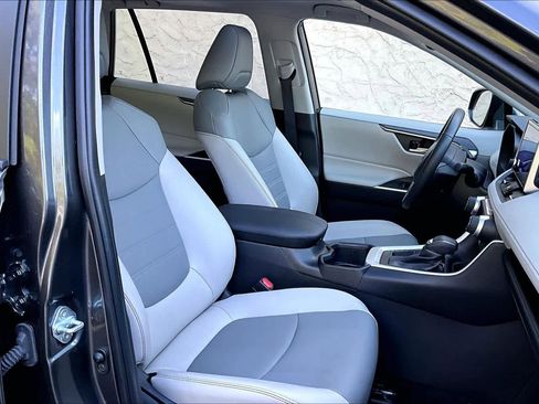Used 2024 Toyota RAV4 XLE Premium w/ Weather Package FWD image 9