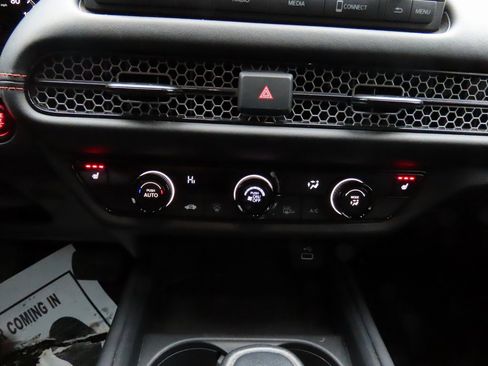 Used 2024 Honda HR-V Sport image 25