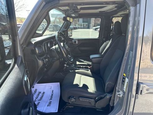 Used 2022 Jeep Wrangler Unlimited Sport AWD/4WD image 9