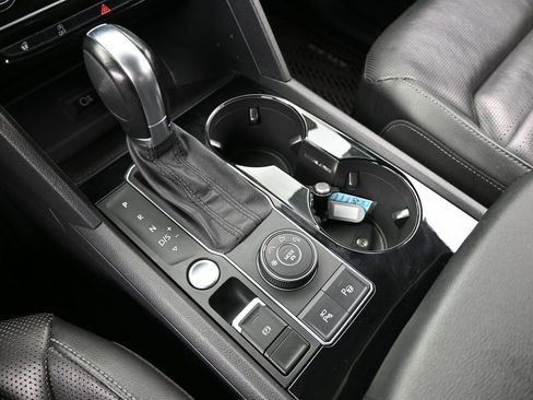 Used 2018 Volkswagen Atlas SEL Premium image 31