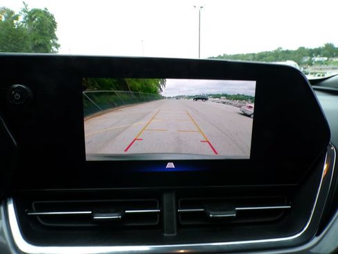 Used 2025 Chevrolet Trax ACTIV w/ Driver Confidence Package FWD image 26