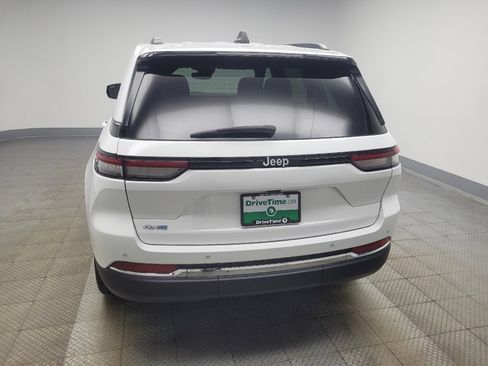 Used 2023 Jeep Grand Cherokee 4WD 4xe image 6