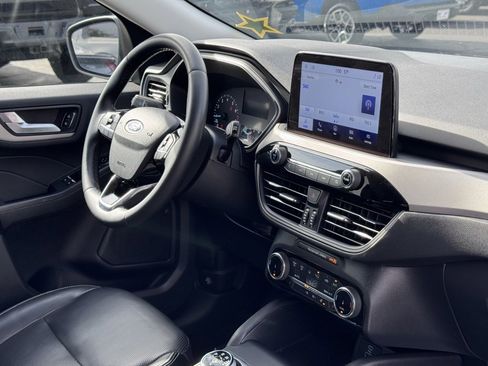 Used 2022 Ford Escape SEL image 25