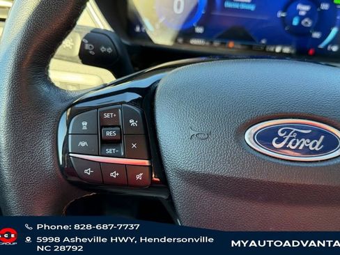 Used 2022 Ford Escape Titanium w/ Titanium Premium Package image 24