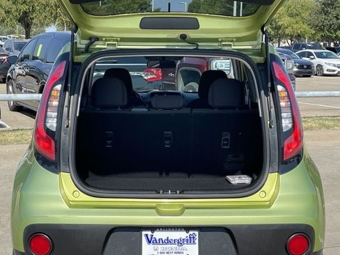 Used 2017 Kia Soul FWD image 25