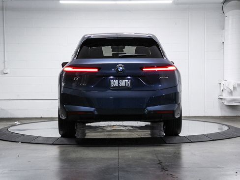 New 2026 BMW iX xDrive60 w/ Premium Package image 5