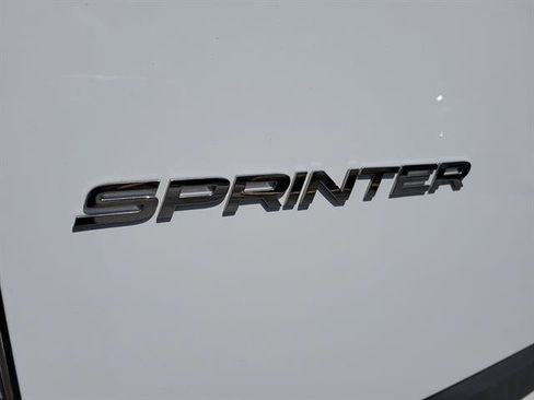 Used 2025 Mercedes-Benz Sprinter 2500 image 26