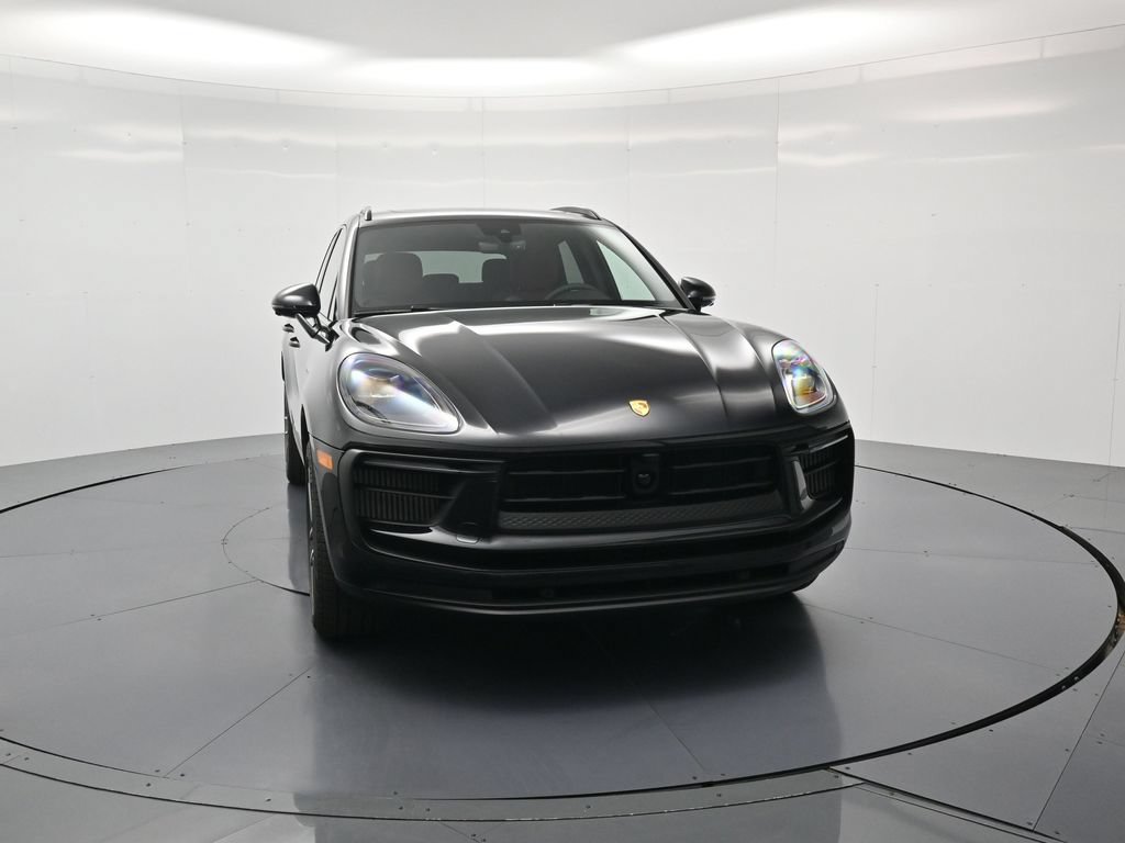 Certified 2026 Porsche Macan S AWD/4WD image 33