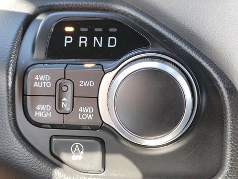 Used 2022 RAM 1500 Big Horn AWD/4WD image 2