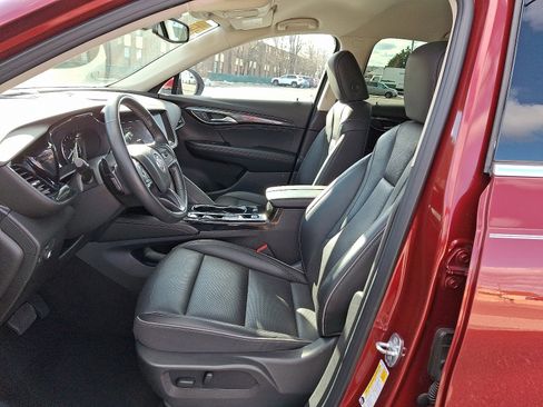 Used 2023 Buick Envision Essence image 11