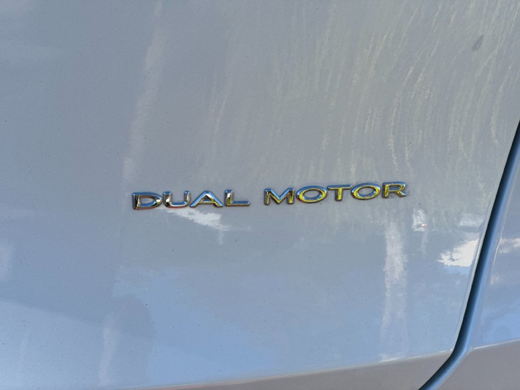 Used 2023 Tesla Model Y Long Range AWD/4WD image 36