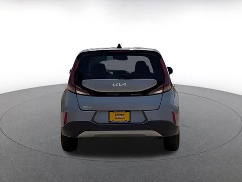 Used 2025 Kia Soul LX w/ LX Technology Package FWD image 12