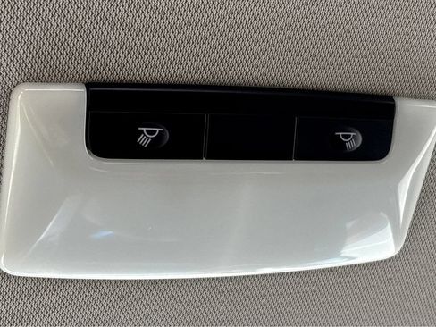 Used 2023 Nissan Rogue SV FWD image 22