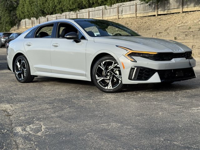 Used 2025 Kia K5 GT-Line w/ GT-Line Premium Package FWD image 2