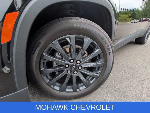 Used 2023 Chevrolet Traverse RS AWD/4WD image 7