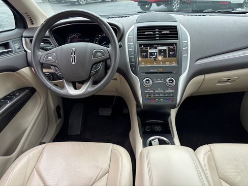 Used 2017 Lincoln MKC Reserve w/ Lincoln MKC Climate Package image 29