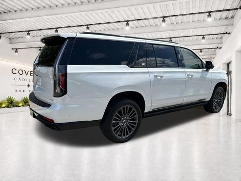 Used 2024 Cadillac Escalade ESV Sport Platinum AWD/4WD image 13