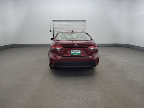 Used 2023 Toyota Corolla LE w/ LE Premium Package image 6