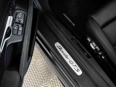 Used 2024 Porsche 718 Boxster GTS image 8