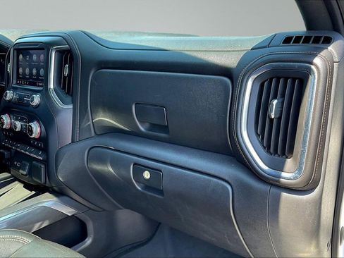 Used 2020 GMC Sierra 1500 AT4 w/ AT4 Premium Package image 17