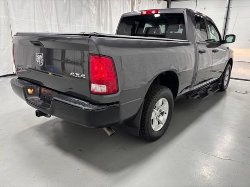 Used 2018 RAM 1500 Express AWD/4WD image 7