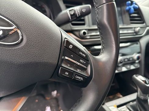 Used 2019 Hyundai Elantra ECO w/ Cargo Package image 10