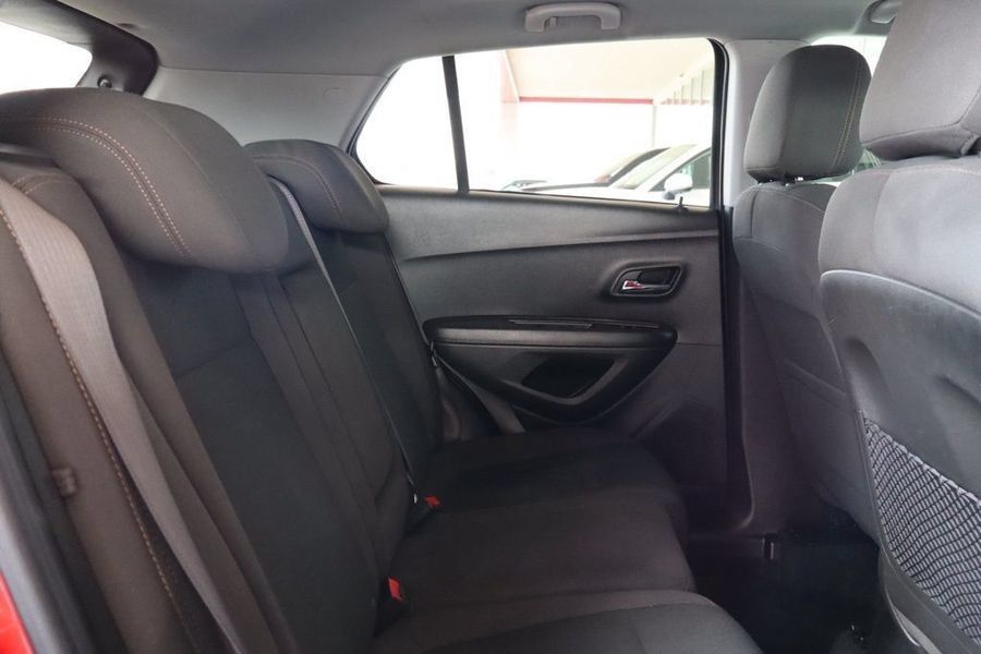 Used 2020 Chevrolet Trax LS w/ Tint and Cruise Package FWD image 30