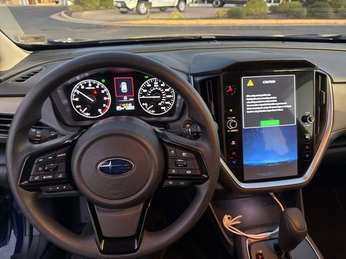 Used 2024 Subaru Crosstrek 2.0i Premium image 7