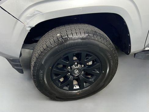 Used 2023 Toyota Tacoma SR w/ SR Convenience Package RWD image 14