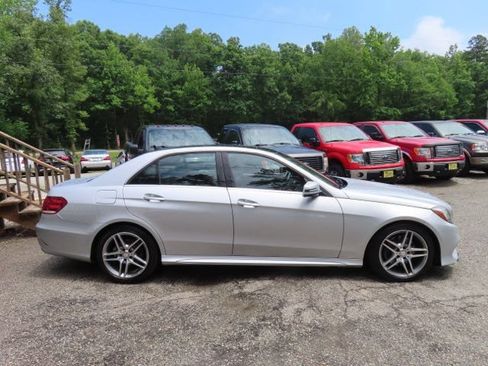Used 2014 Mercedes-Benz E 350 4MATIC Sedan image 6